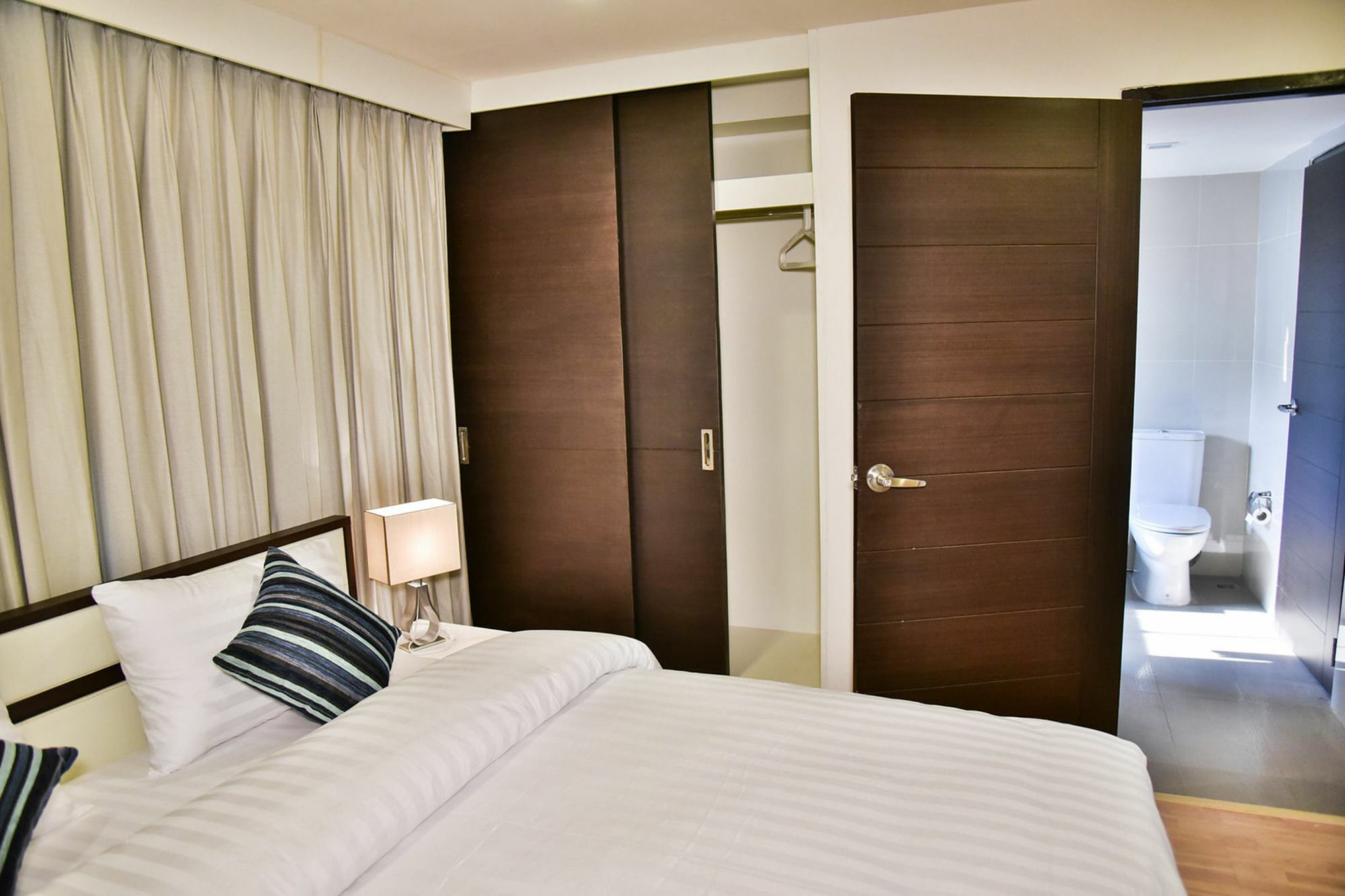The Kaze 34 Hotel And Serviced Residence Banguecoque Exterior foto